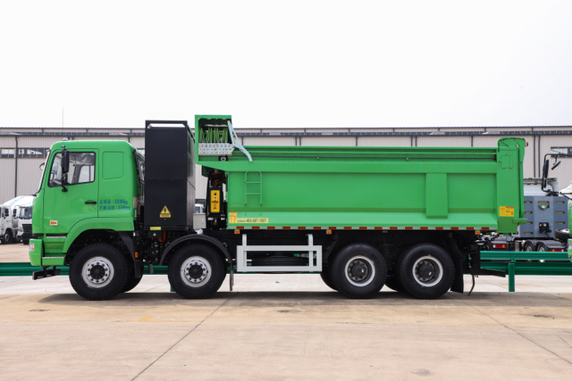 CAMC Preço atraente Novo tipo 8x4 Veículos utilitários de caminhão de despejo elétrico Novo caminhão basculante