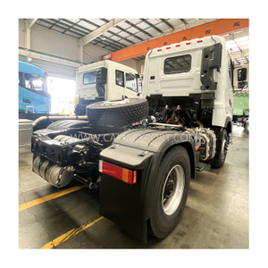 RHD White Diesel de alta qualidade 4*2 Tractor de tração caminhão